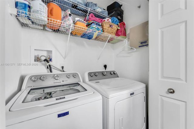 3815 Tree Top Dr, Weston, FL 33332