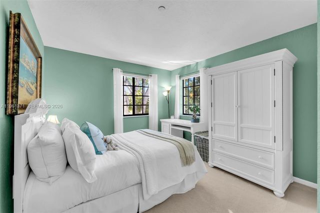 3815 Tree Top Dr, Weston, FL 33332