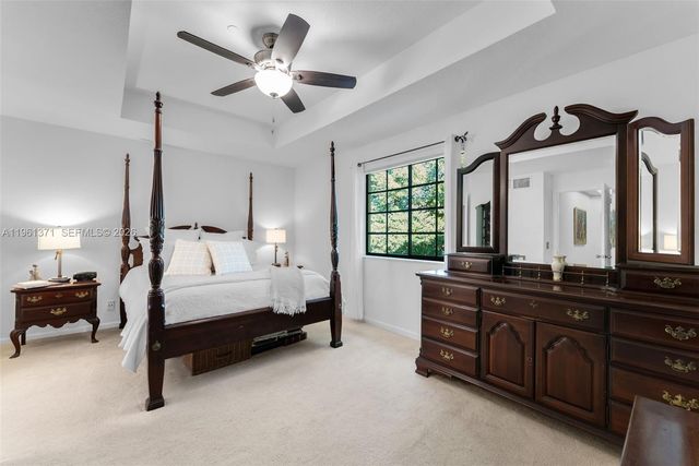 3815 Tree Top Dr, Weston, FL 33332