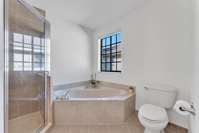 3815 Tree Top Dr, Weston, FL 33332