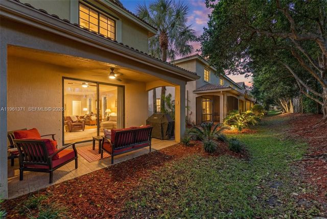 3815 Tree Top Dr, Weston, FL 33332