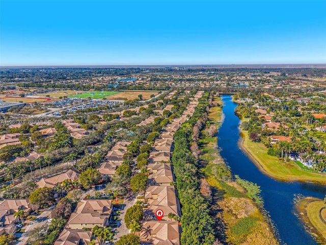 3815 Tree Top Dr, Weston, FL 33332