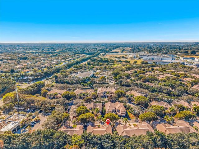 3815 Tree Top Dr, Weston, FL 33332