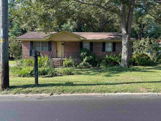 820 Drayton, Newberry, SC 29108