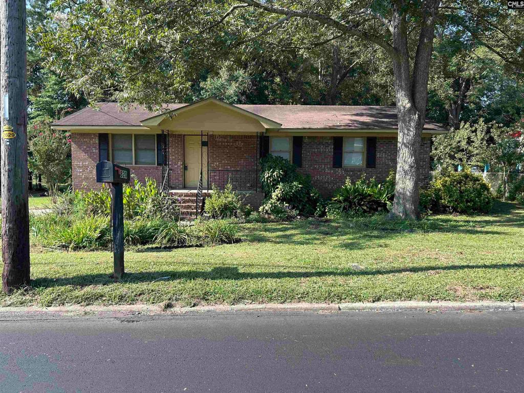 820 Drayton, Newberry, SC 29108