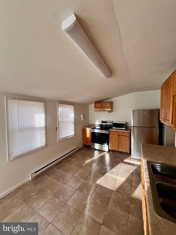 611 LEMON ST, Pottstown, PA 19464