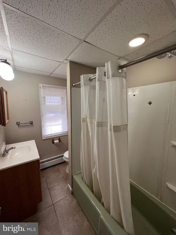 611 LEMON ST, Pottstown, PA 19464