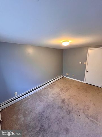 611 LEMON ST, Pottstown, PA 19464