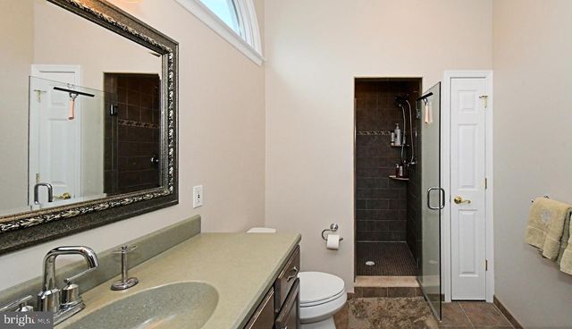 192 GREENBRIAR LN, Newtown, PA 18940