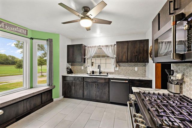 1817 Anhalt Drive, Madison, WI 53704