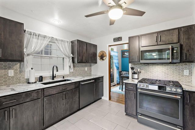 1817 Anhalt Drive, Madison, WI 53704