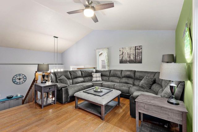 1817 Anhalt Drive, Madison, WI 53704