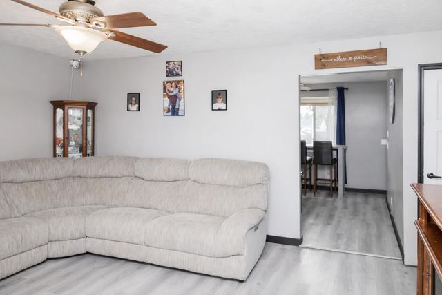 1307 NEPTUNE Drive, Carter Lake, IA 51510