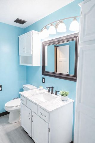 1307 NEPTUNE Drive, Carter Lake, IA 51510