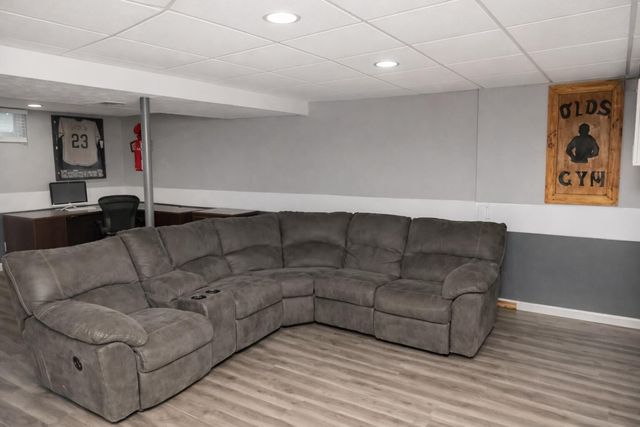 1307 NEPTUNE Drive, Carter Lake, IA 51510