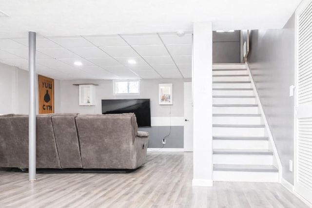 1307 NEPTUNE Drive, Carter Lake, IA 51510