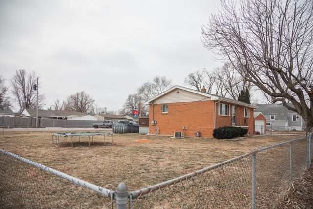 1307 NEPTUNE Drive, Carter Lake, IA 51510