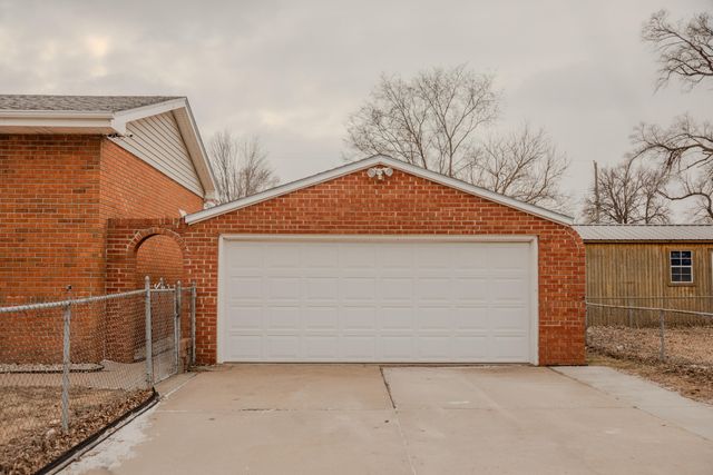 1307 NEPTUNE Drive, Carter Lake, IA 51510