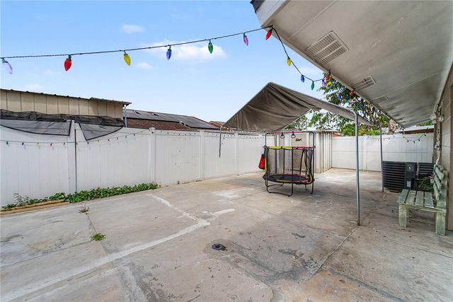 8304 DASA PLACE, Tampa, FL 33615