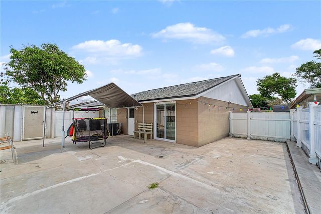 8304 DASA PLACE, Tampa, FL 33615