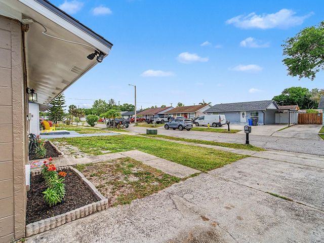 8304 DASA PLACE, Tampa, FL 33615