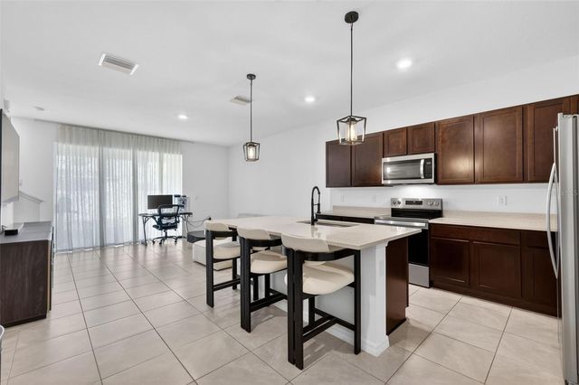 567 MANGROVE SHADE CIRCLE, Apollo Beach, FL 33572