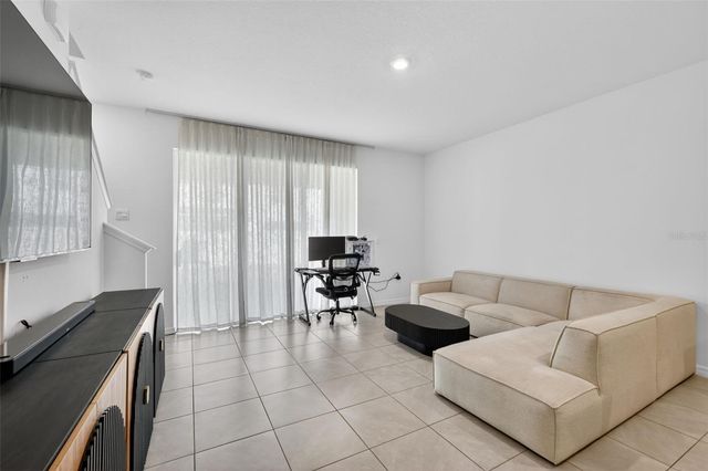 567 MANGROVE SHADE CIRCLE, Apollo Beach, FL 33572