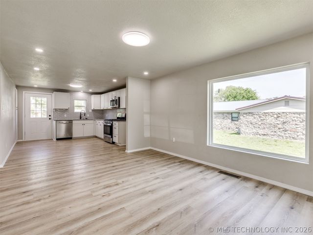 513 N J Street, Eufaula, OK 74432