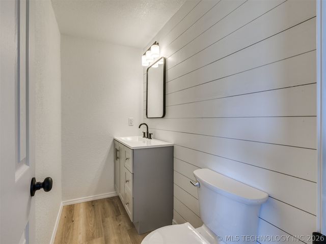 513 N J Street, Eufaula, OK 74432