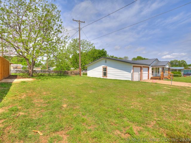 513 N J Street, Eufaula, OK 74432