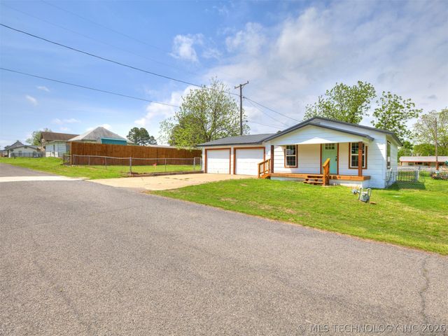 513 N J Street, Eufaula, OK 74432