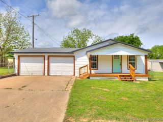 513 N J Street, Eufaula, OK 74432