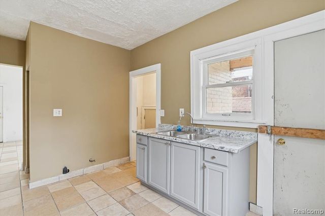 5421 Toledo Street, Detroit, MI 48209