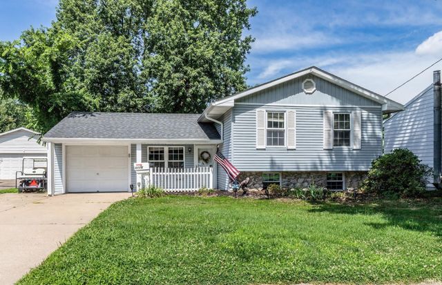 6116 Hickory Hill Lane, Evansville, IN 47710
