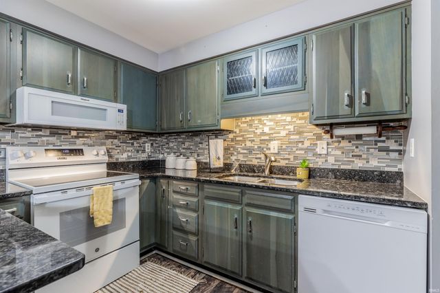 6116 Hickory Hill Lane, Evansville, IN 47710