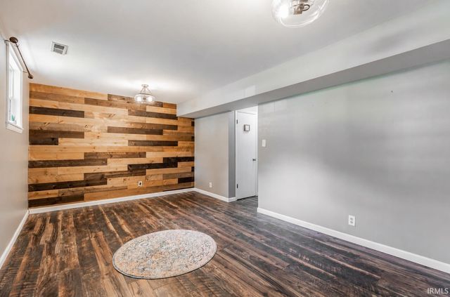 6116 Hickory Hill Lane, Evansville, IN 47710