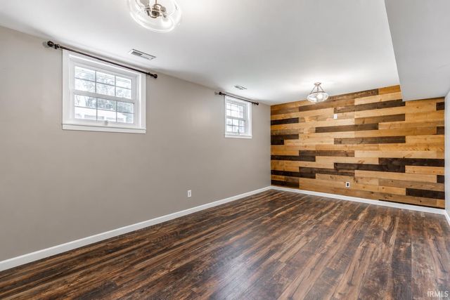 6116 Hickory Hill Lane, Evansville, IN 47710