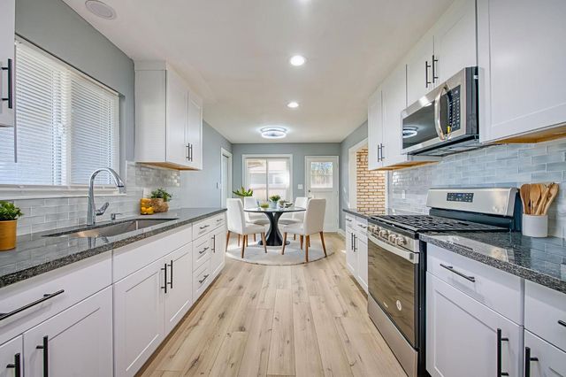 5435 N Bond Street, Fresno, CA 93710