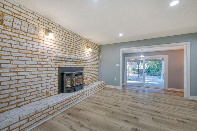 5435 N Bond Street, Fresno, CA 93710