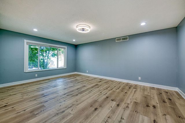 5435 N Bond Street, Fresno, CA 93710