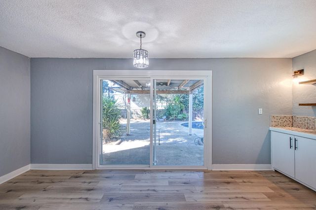 5435 N Bond Street, Fresno, CA 93710