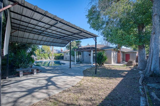 5435 N Bond Street, Fresno, CA 93710