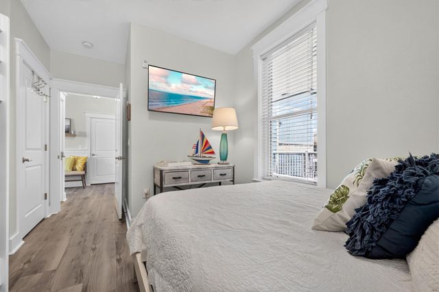 26570 Bay Water Drive 302, Galveston, TX 77554