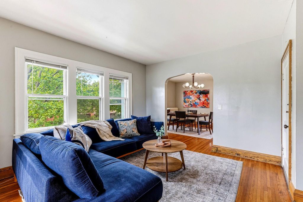 256 Russell Avenue S, Minneapolis, MN 55405 — photo 3