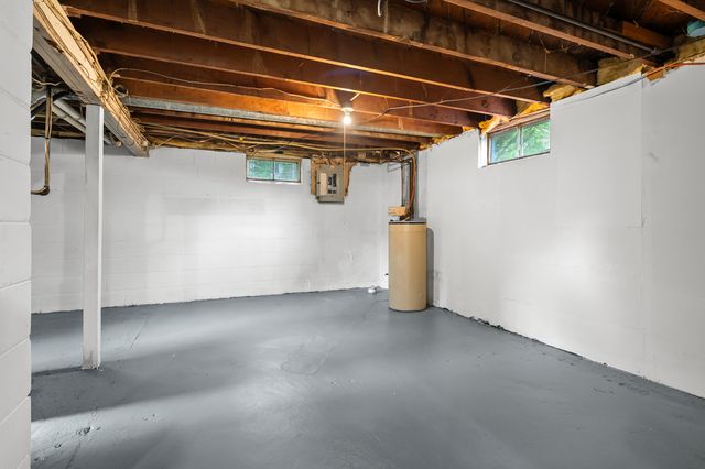 1308 Colgrove Avenue, Kalamazoo Twp, MI 49048