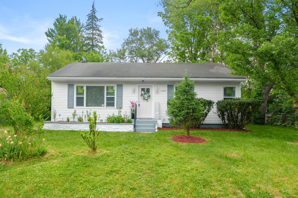 1308 Colgrove Avenue, Kalamazoo Twp, MI 49048