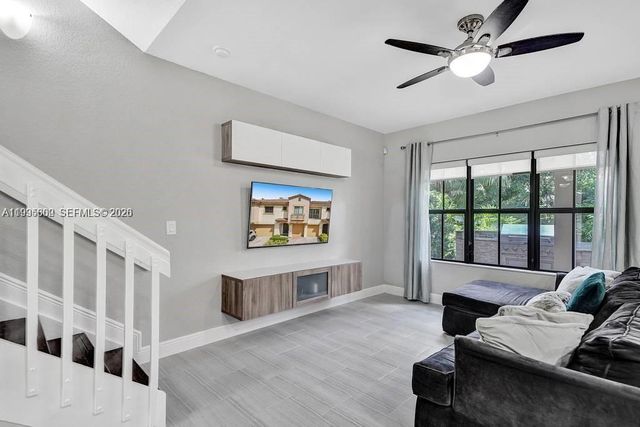 4749 N Grand Cypress Cir N, Coconut Creek, FL 33073