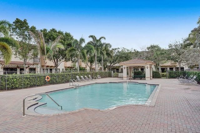 4749 N Grand Cypress Cir N, Coconut Creek, FL 33073