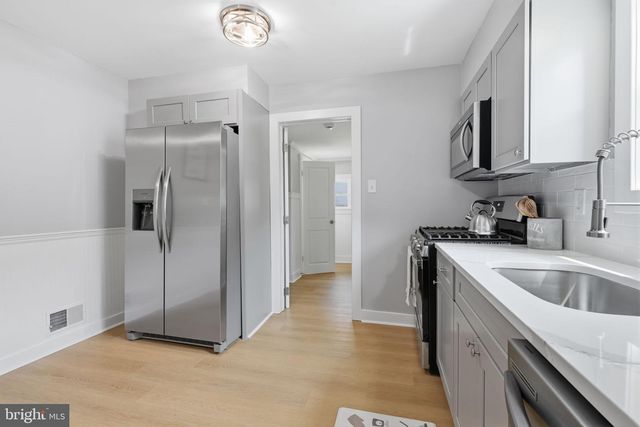 702 CHESTNUT ST, Delanco, NJ 08075