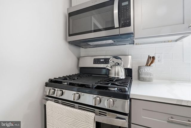 702 CHESTNUT ST, Delanco, NJ 08075